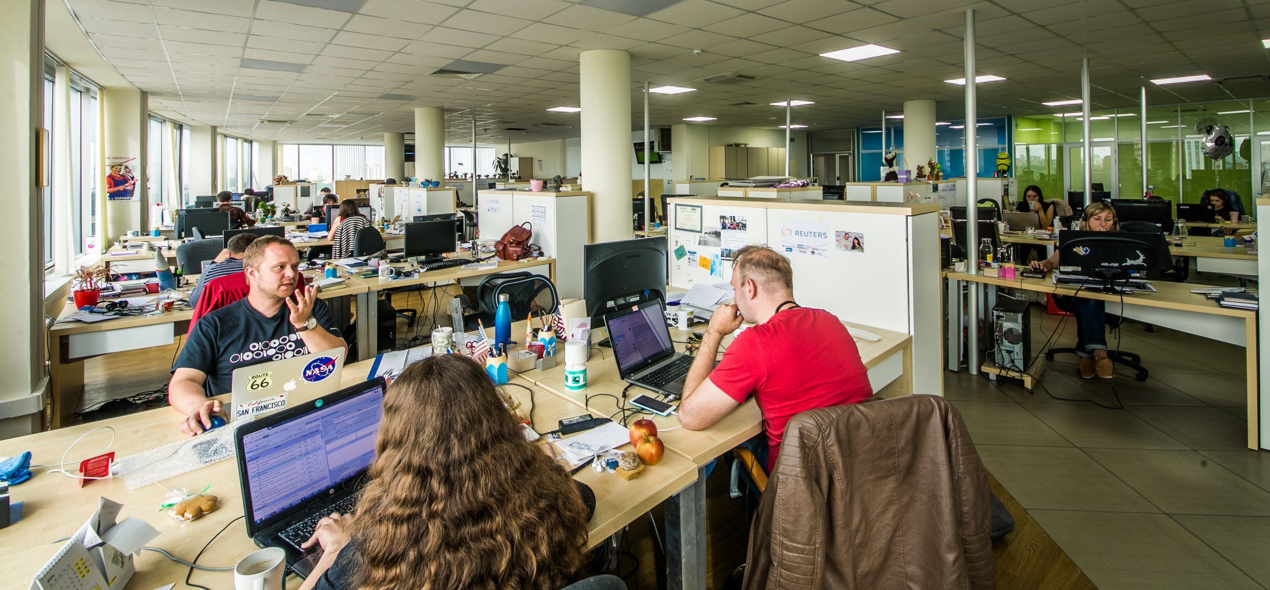 Dayanıqlı media: müstəqilliyin açarı